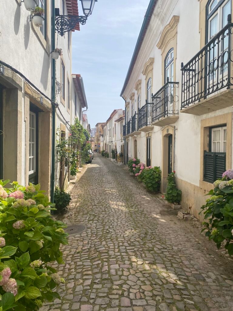 Why stay in Tomar old town?